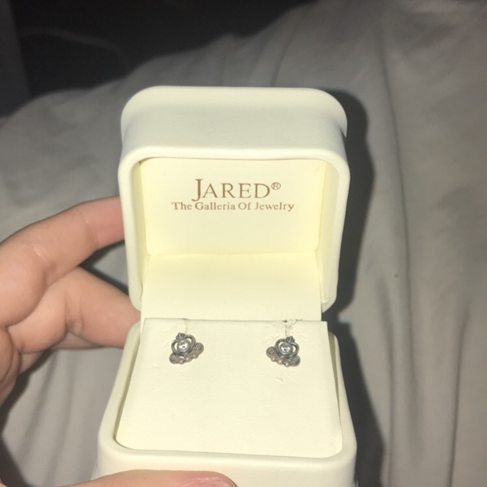 pandora earrings